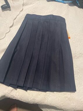 Classic Navy Pleated Skirt - Girls 8 Adjustable. Button & elastic waist